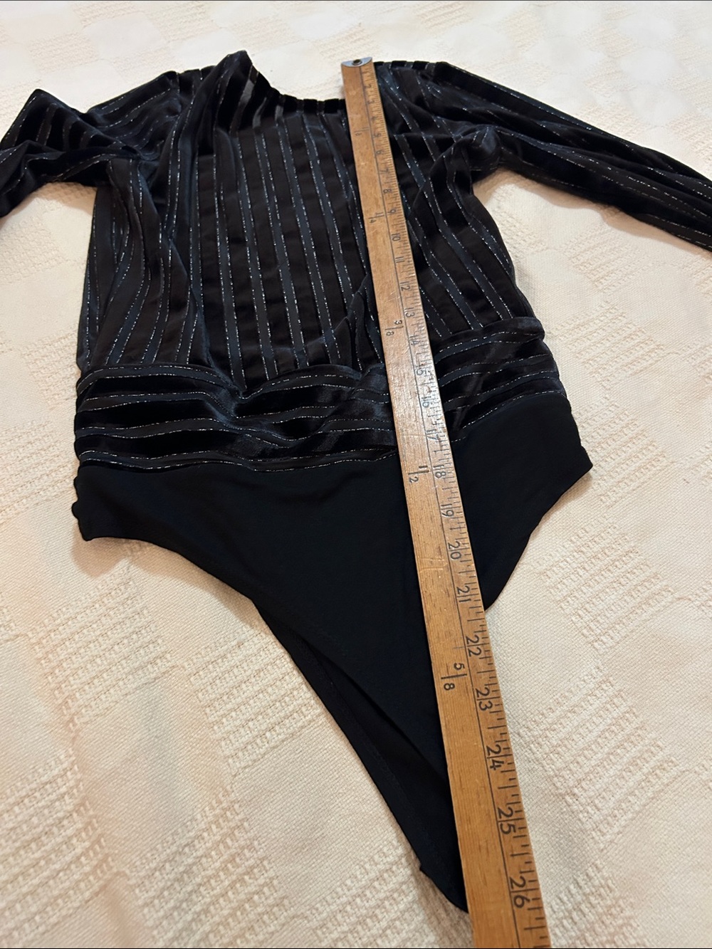 Superdown Black and Silver velvet Bodysuit. s new with tags - Picture 8 of 8